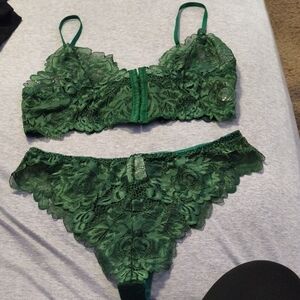 Elegant Green Lace Lingerie Set